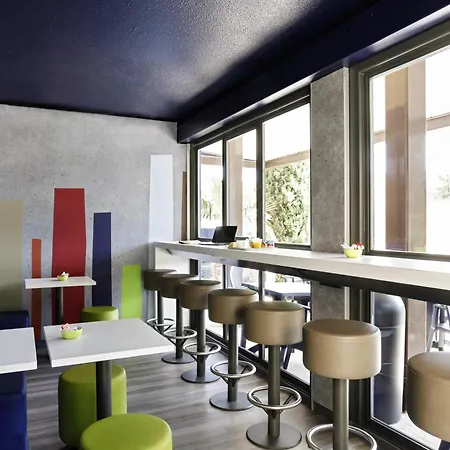 里昂热尔兰宜必思快捷酒店