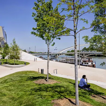 里昂热尔兰宜必思快捷酒店 里昂