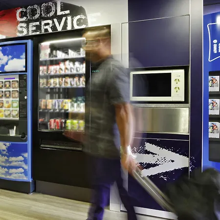 里昂热尔兰宜必思快捷酒店 2* 里昂